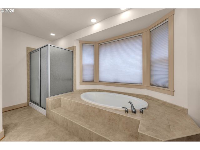 8405 Nw 17TH Ave, Vancouver, WA 98665