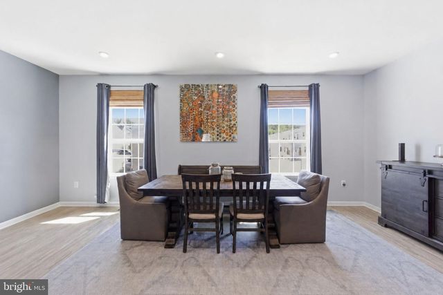 602 ROLLING VALLEY DR, Fredericksburg, VA 22405