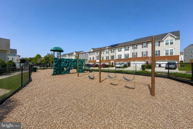 602 ROLLING VALLEY DR, Fredericksburg, VA 22405