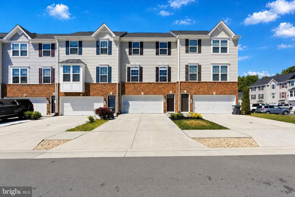 602 ROLLING VALLEY DR, Fredericksburg, VA 22405