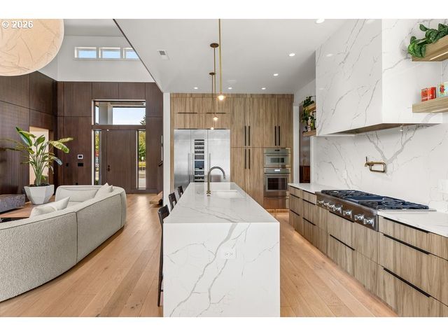 2201 S 19TH Way, Ridgefield, WA 98642