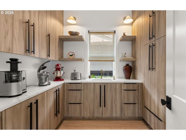 2201 S 19TH Way, Ridgefield, WA 98642