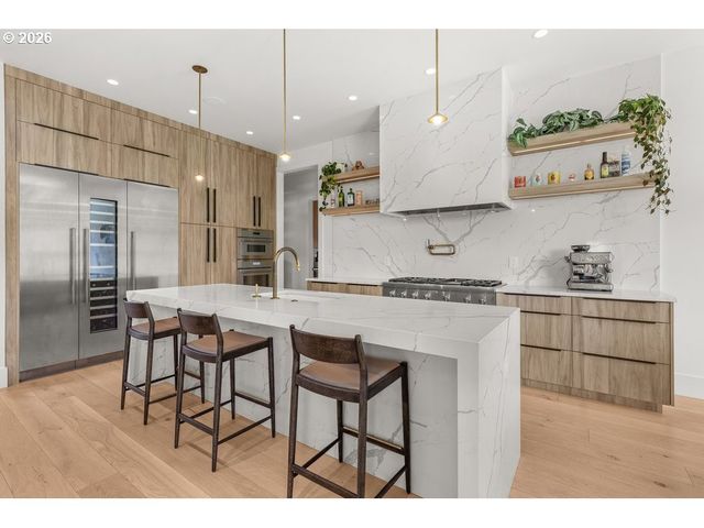 2201 S 19TH Way, Ridgefield, WA 98642