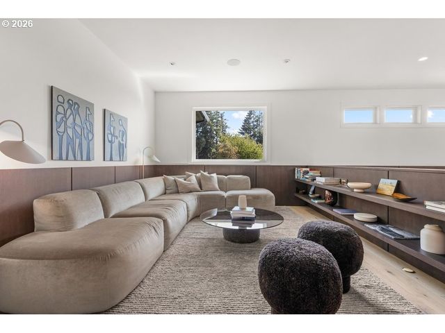 2201 S 19TH Way, Ridgefield, WA 98642