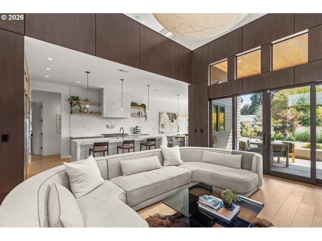 2201 S 19TH Way, Ridgefield, WA 98642