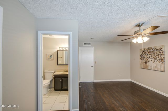 225 N STANDAGE -- 51, Mesa, AZ 85201