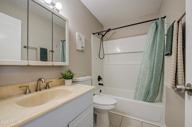 225 N STANDAGE -- 51, Mesa, AZ 85201