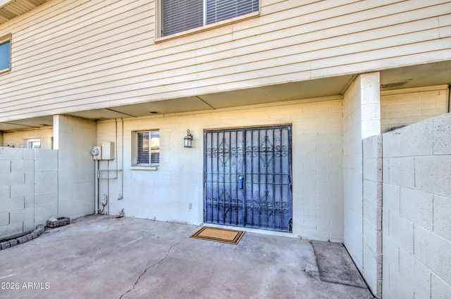 225 N STANDAGE -- 51, Mesa, AZ 85201