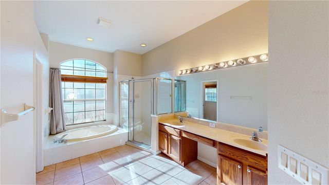 6942 ORVICTI COURT, Wesley Chapel, FL 33544