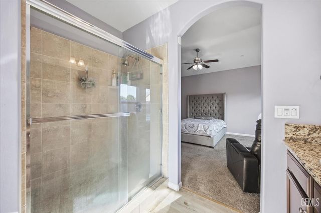 6405 Thorton Avenue, Bakersfield, CA 93313