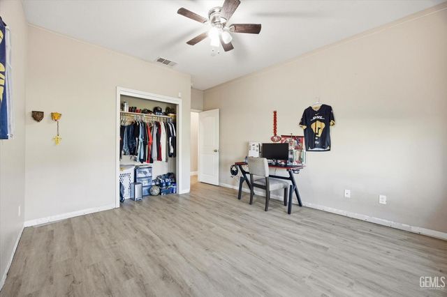 6405 Thorton Avenue, Bakersfield, CA 93313