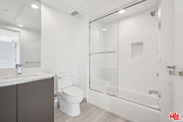 1814 Federal Avenue 503, Los Angeles, CA 90025