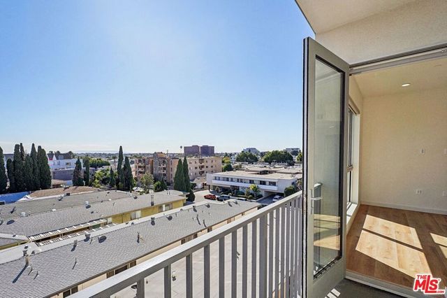 1814 Federal Avenue 503, Los Angeles, CA 90025