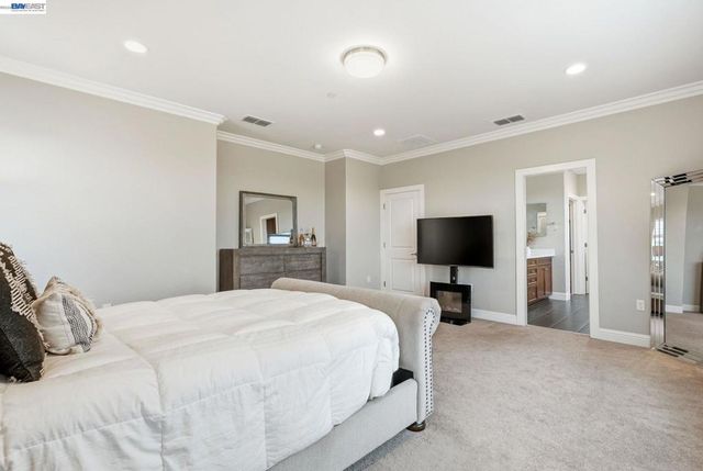 98 Driftwood Cir, Bay Point, CA 94565