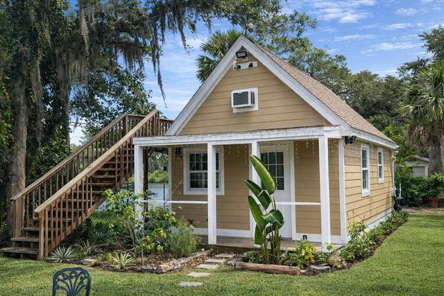 321 ROSLYN AVENUE, New Smyrna Beach, FL 32168