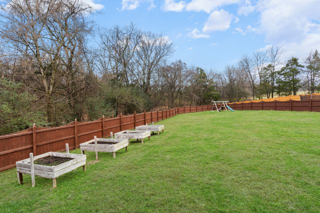 1317 Ardmore Ln, Mount Juliet, TN 37122