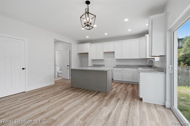 9400 Roland Drive, Brighton, MI 48116