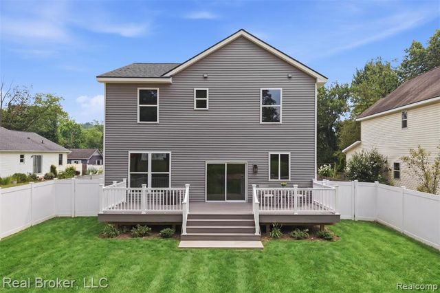 9400 Roland Drive, Brighton, MI 48116
