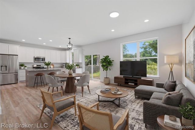 9400 Roland Drive, Brighton, MI 48116