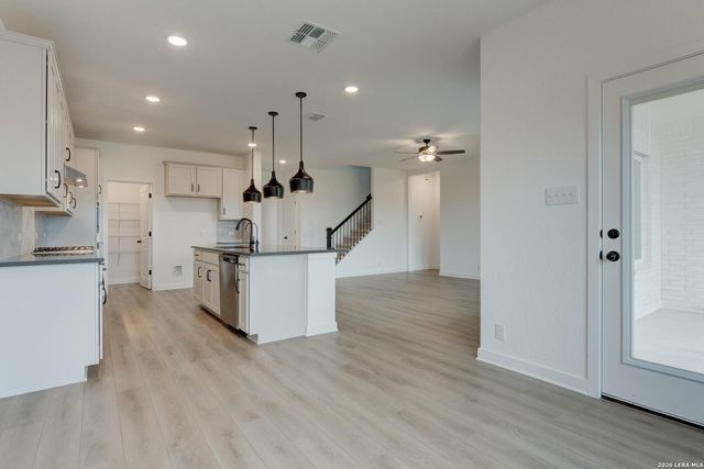 179 Desert Cactus, San Antonio, TX 78253