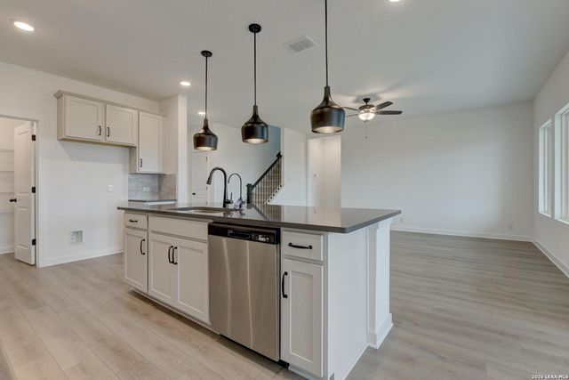 179 Desert Cactus, San Antonio, TX 78253