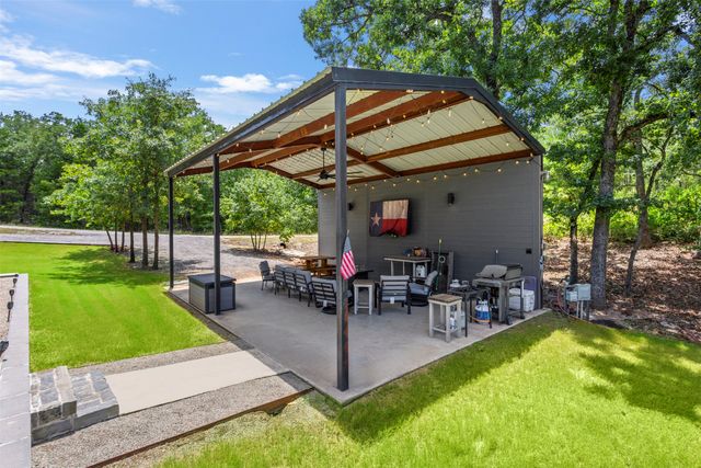 136 Private Road 197, Streetman, TX 75859