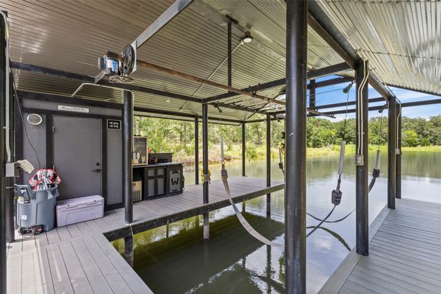 136 Private Road 197, Streetman, TX 75859
