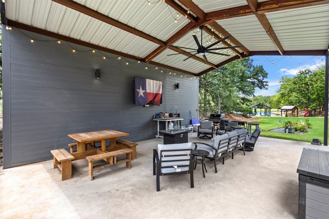 136 Private Road 197, Streetman, TX 75859