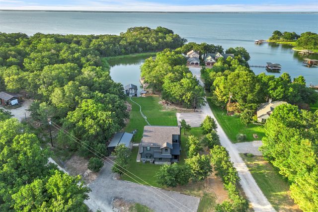 136 Private Road 197, Streetman, TX 75859