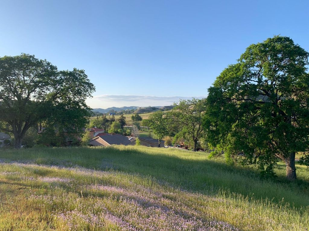 Image 1 of property listing at 7 Glenhaven Lane, Friant, CA 93626