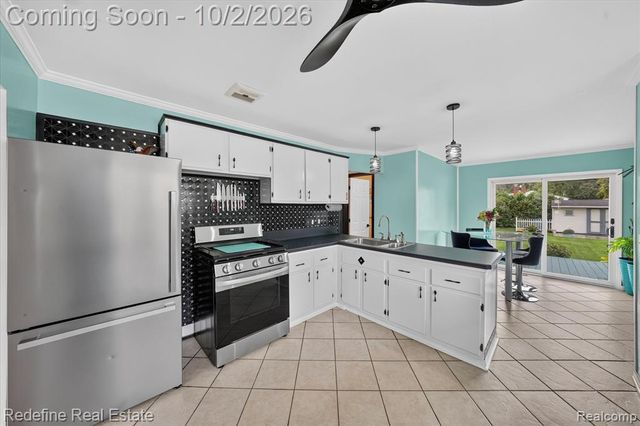 33705 Fernwood Street, Westland, MI 48186