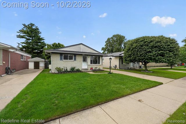 33705 Fernwood Street, Westland, MI 48186