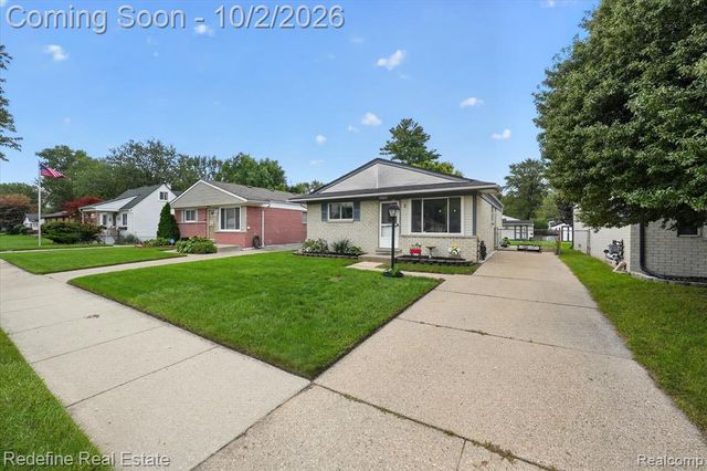 33705 Fernwood Street, Westland, MI 48186
