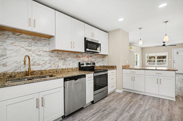 1712 Brown St., Conway, SC 29527