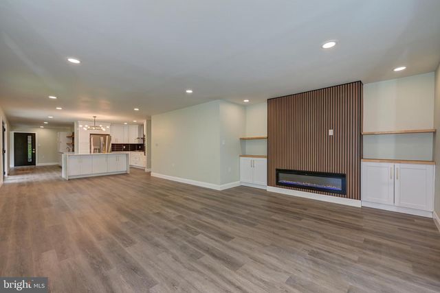 2429 SUNNYHILL AVE, Williamstown, NJ 08094