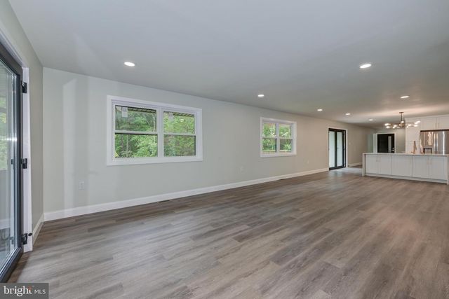 2429 SUNNYHILL AVE, Williamstown, NJ 08094