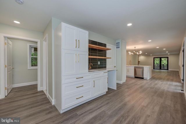 2429 SUNNYHILL AVE, Williamstown, NJ 08094
