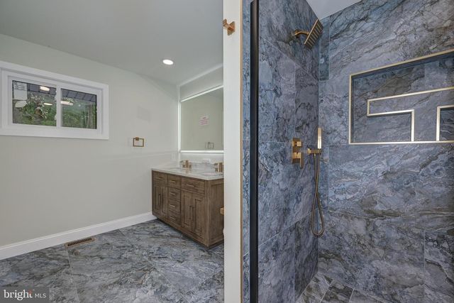 2429 SUNNYHILL AVE, Williamstown, NJ 08094
