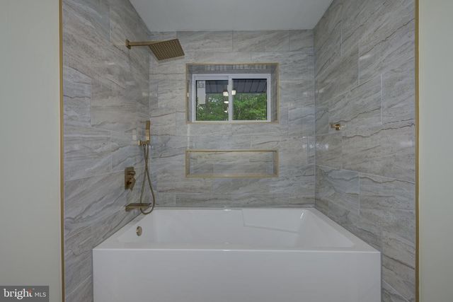 2429 SUNNYHILL AVE, Williamstown, NJ 08094