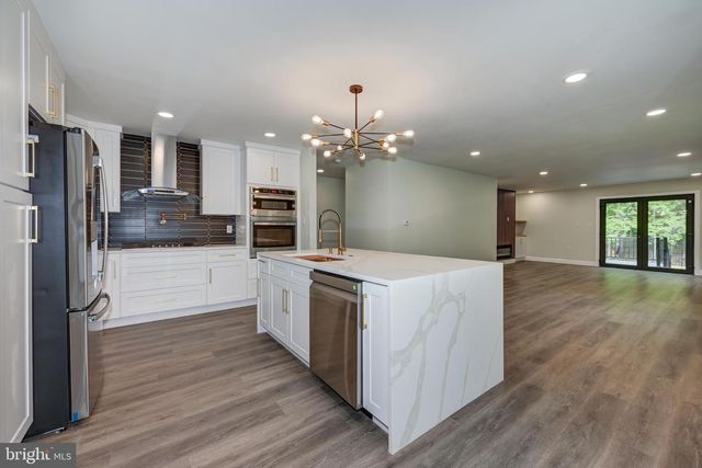 2429 SUNNYHILL AVE, Williamstown, NJ 08094