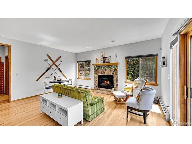 54 Spruce Ct, Evergreen, CO 80439