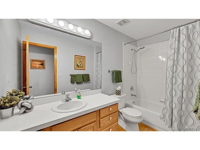 54 Spruce Ct, Evergreen, CO 80439