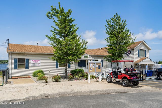 4 Mayfair Court, Brick, NJ 08723