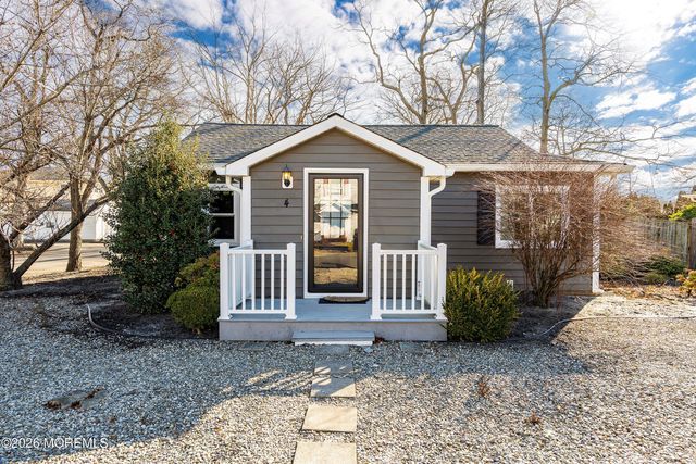 4 Mayfair Court, Brick, NJ 08723