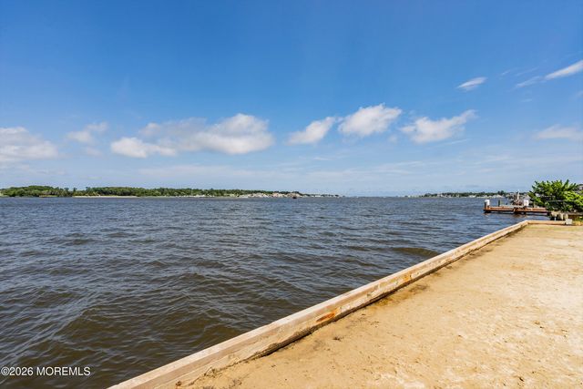 4 Mayfair Court, Brick, NJ 08723