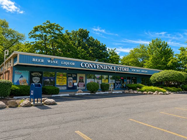 5536 E Lake Drive 68-C, Lisle, IL 60532