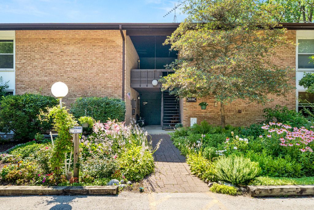 5536 E Lake Drive 68-C, Lisle, IL 60532
