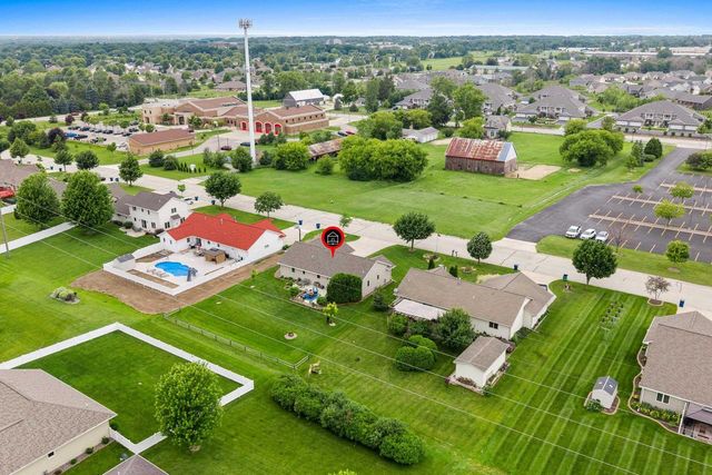 3166 EGAN LANE, Green Bay, WI 54311