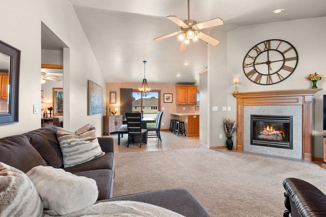 3166 EGAN LANE, Green Bay, WI 54311