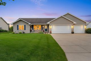 3166 EGAN LANE, Green Bay, WI 54311